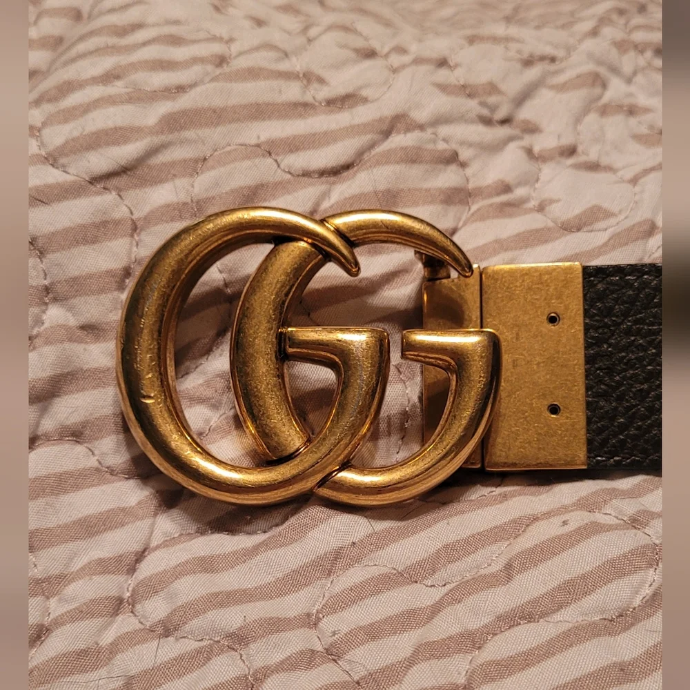 Gucci Black Belt with Gold Buckle - Picture 3 of 11